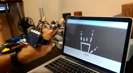 逆天科技！Gest手套革新交互，隔空打字引領穿戴設備新紀元